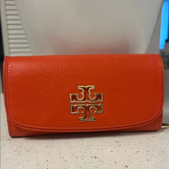 Tory Burch Vibrant Orange Wallet Tory Burch | Bags | Tory Burch Vibrant Orange Leather Zip  main image 3